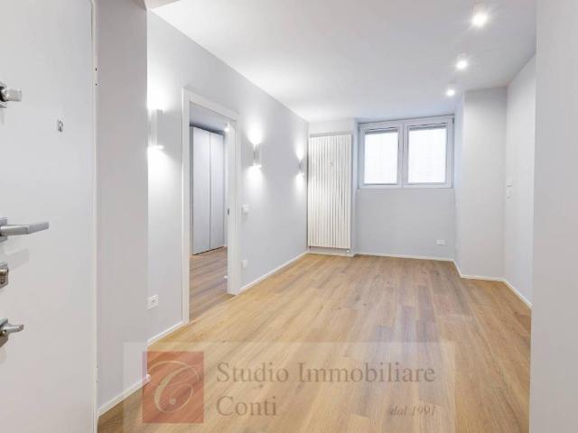 Appartamento in vendita a Municipio 8 di Milano, Milano