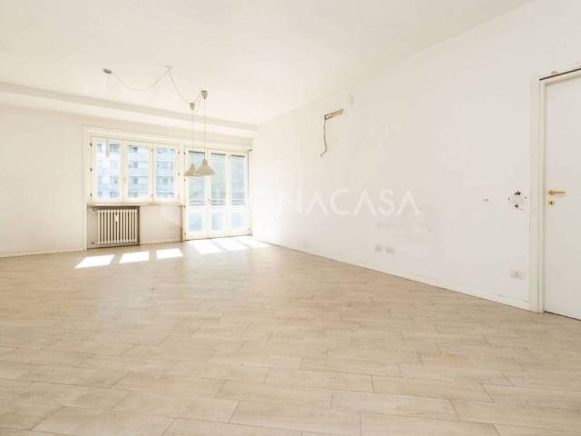 Appartamento in vendita a Municipio 8 di Milano, Milano
