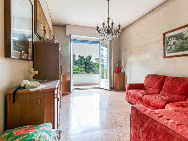 Appartamento in vendita a Municipio 2, Milano