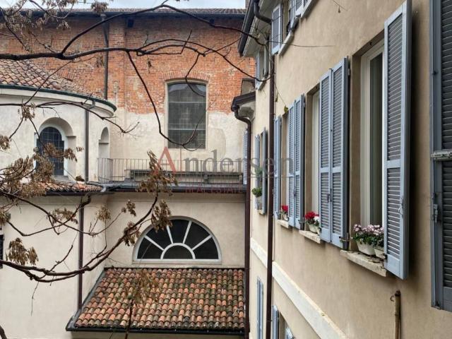 Appartamento in vendita a Municipio 1, Milano