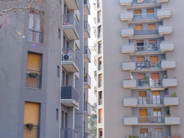 Appartamento in vendita a Municipio 8 di Milano, Milano