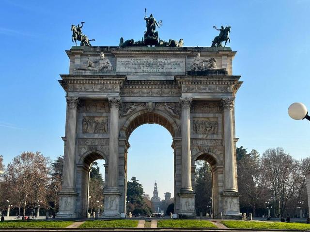 Appartamento in vendita a Municipio 8 di Milano, Milano