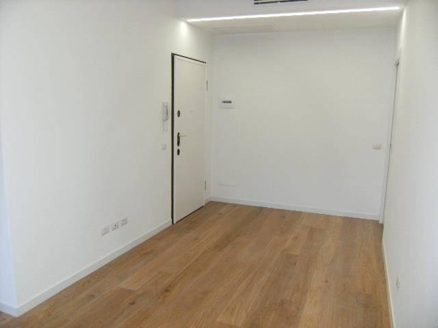 Appartamento in vendita a Municipio 8 di Milano, Milano