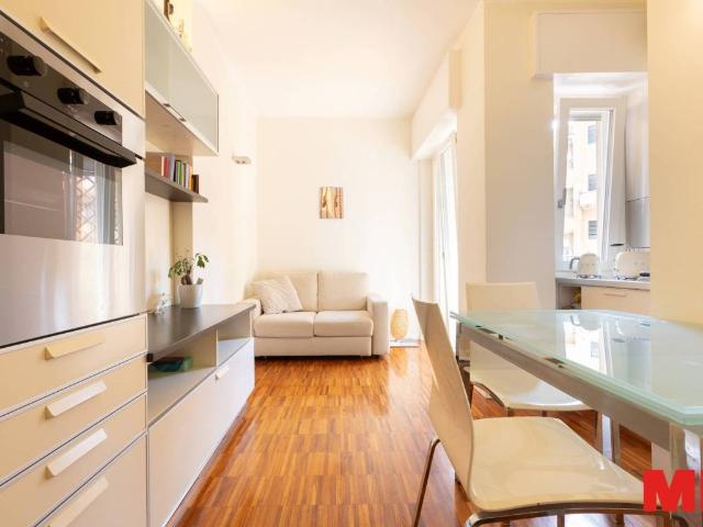 Appartamento in vendita a Municipio 8 di Milano, Milano