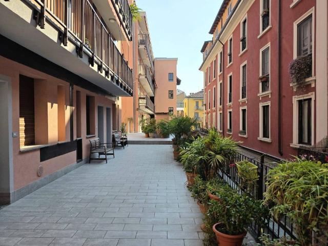 Appartamento in vendita a Municipio 8 di Milano, Milano