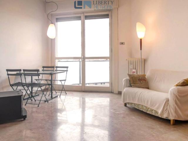 Appartamento in vendita a Municipio 7, Milano