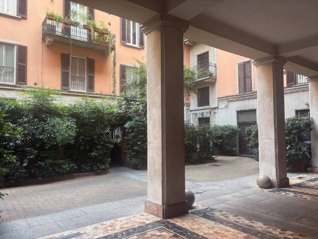 Appartamento in vendita a Municipio 1, Milano