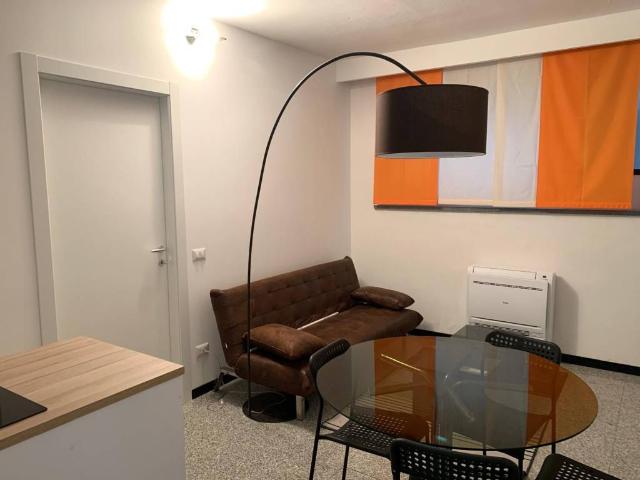 Appartamento in vendita a Municipio 9, Milano