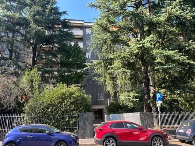 Appartamento in vendita a Municipio 9, Milano