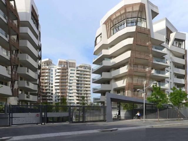 Appartamento in vendita a Tre Torri, Milano