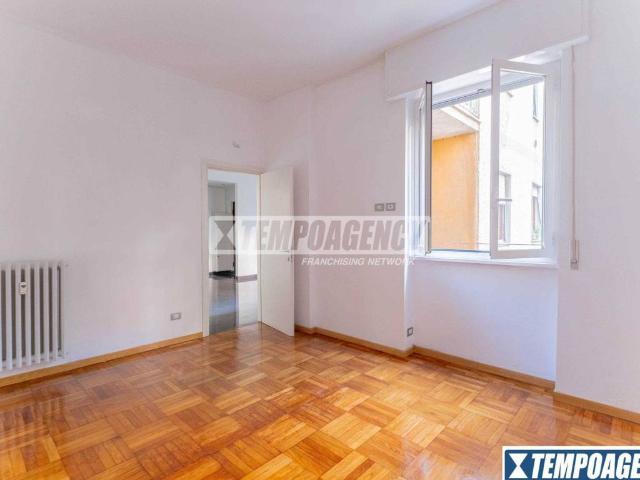 Appartamento in vendita a Municipio 8 di Milano, Milano