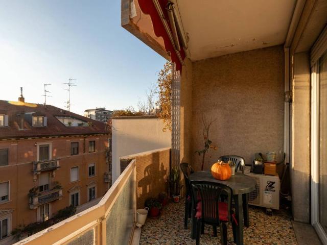 Appartamento in vendita a Municipio 8 di Milano, Milano