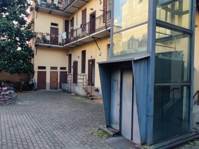 Appartamento in vendita a Municipio 9, Milano