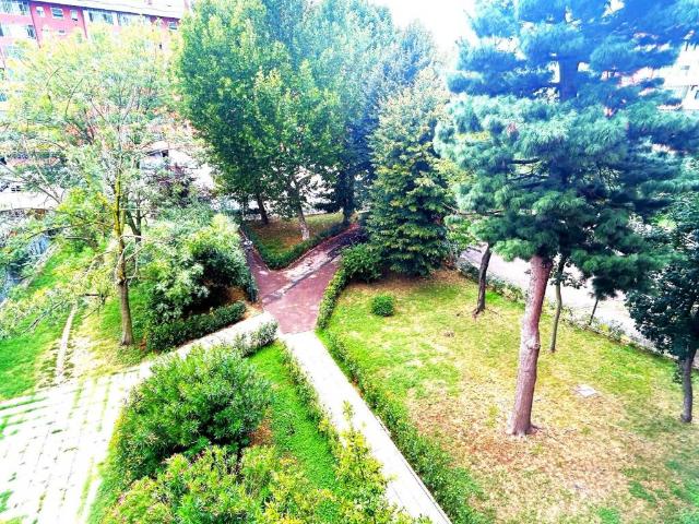 Appartamento in vendita a Municipio 8 di Milano, Milano