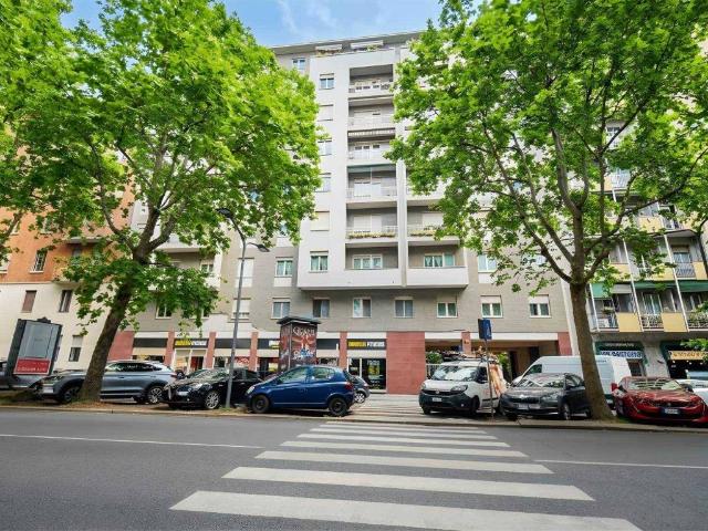 Appartamento in vendita a Municipio 8 di Milano, Milano