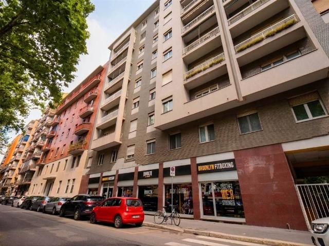 Appartamento in vendita a Municipio 8 di Milano, Milano