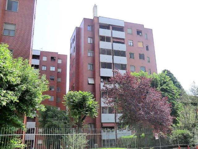 Appartamento in vendita a Municipio 6, Milano