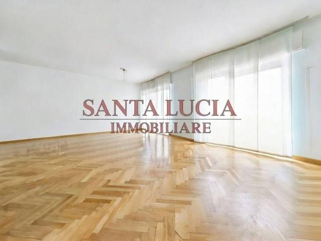 Appartamento in vendita a Municipio 7, Milano