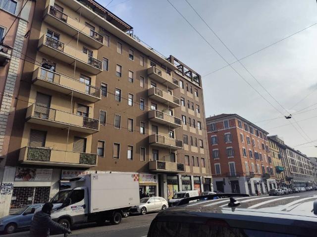 Appartamento in vendita a Municipio 9, Milano
