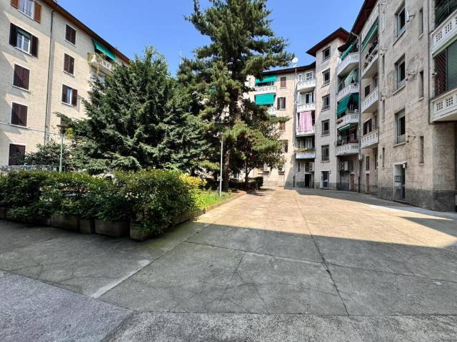 Appartamento in vendita a Municipio 8 di Milano, Milano