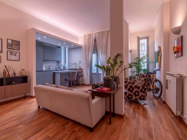 Appartamento in vendita a Municipio 7, Milano
