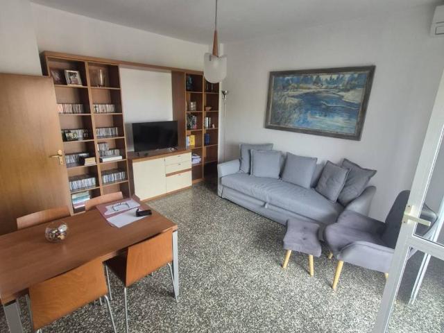 Appartamento in vendita a Municipio 6, Milano