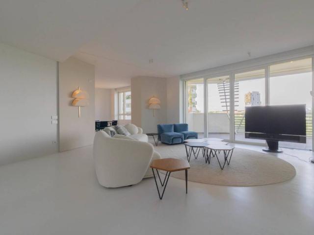 Appartamento in vendita a Municipio 8 di Milano, Milano