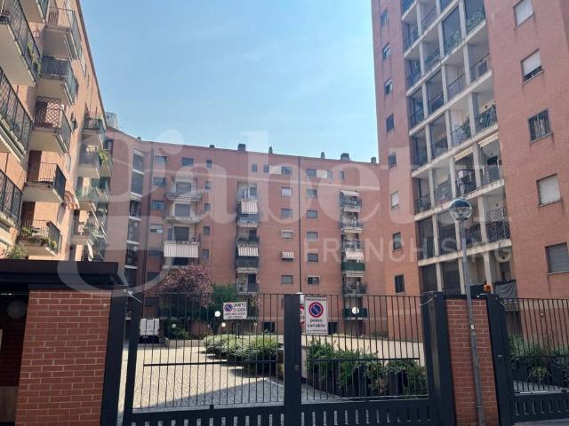 Appartamento in vendita a Giambellino, Milano