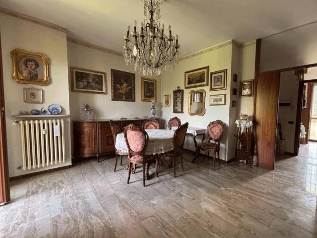 Appartamento in vendita a Barona, Milano