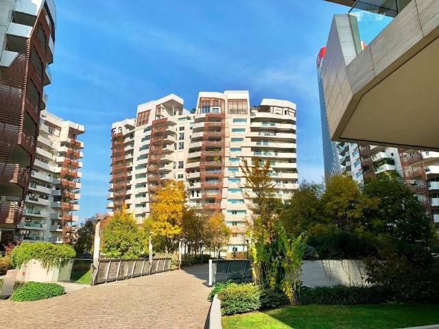 Appartamento in vendita a Municipio 8 di Milano, Milano