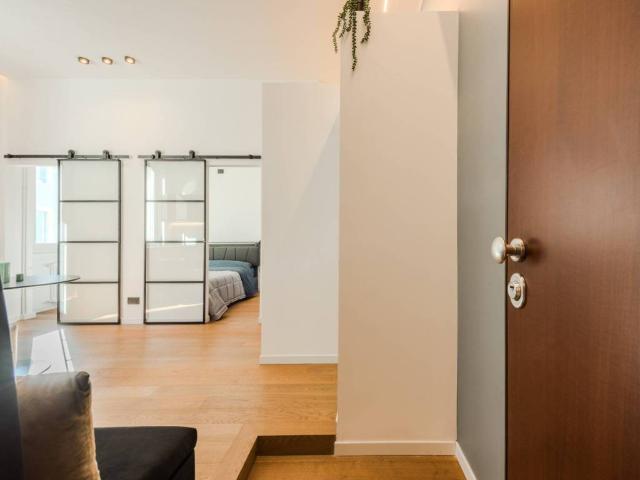 Appartamento in vendita a Municipio 8 di Milano, Milano