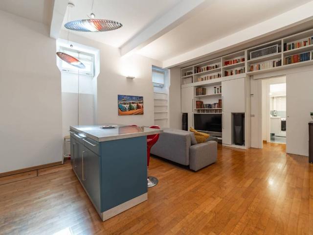 Appartamento in vendita a Tre Torri, Milano