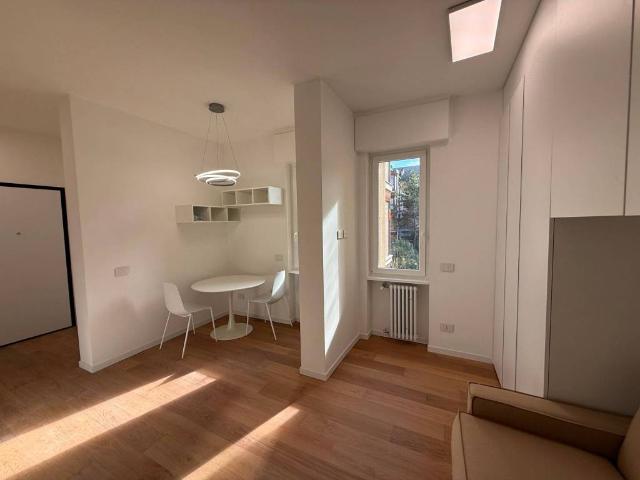 Appartamento in vendita a Municipio 8 di Milano, Milano