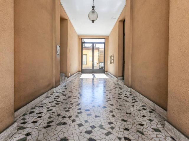 Appartamento in vendita a Municipio 9, Milano