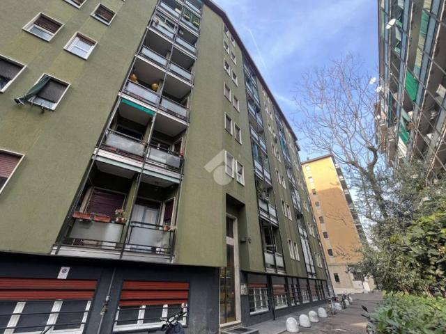 Appartamento in vendita a Municipio 9, Milano