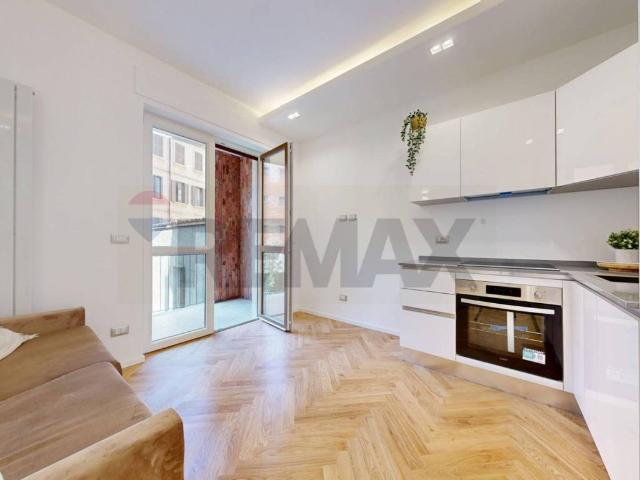 Appartamento in vendita a Municipio 4, Milano