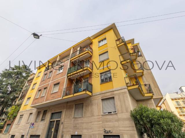 Appartamento in vendita a Municipio 8 di Milano, Milano