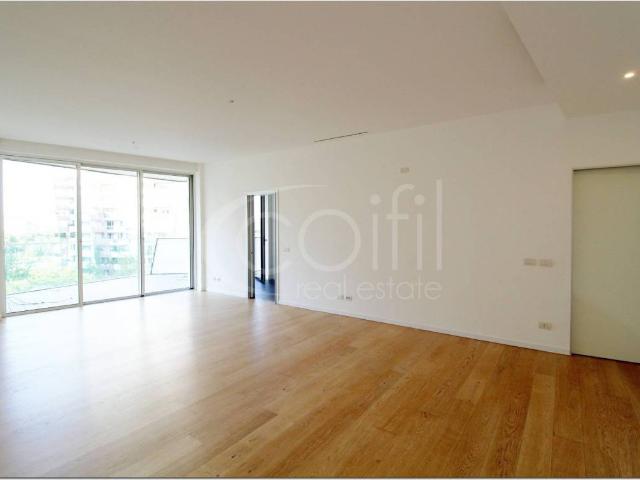 Appartamento in vendita a Tre Torri, Milano