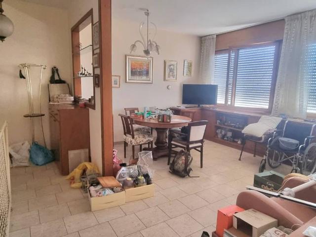 Appartamento in vendita a Municipio 4, Milano