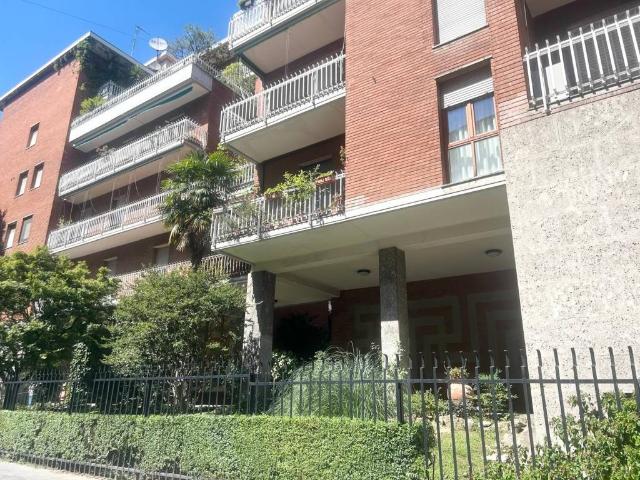 Appartamento in vendita a Municipio 8 di Milano, Milano