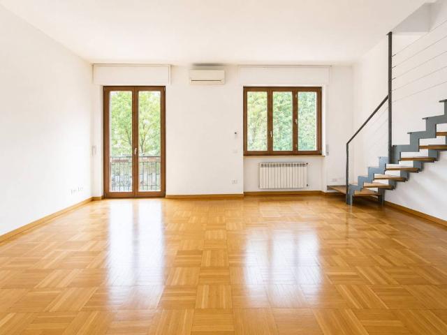 Appartamento in vendita a Municipio 1, Milano