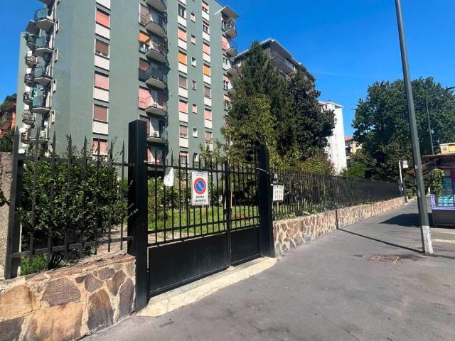 Appartamento in vendita a Municipio 6, Milano