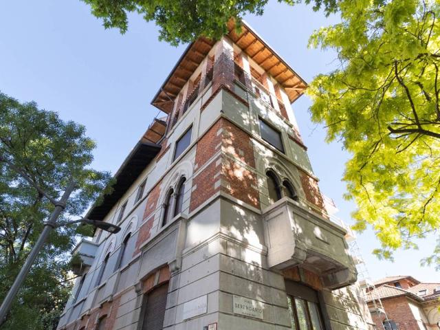 Appartamento in vendita a Municipio 8 di Milano, Milano
