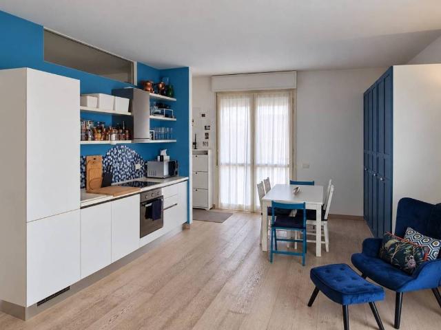 Appartamento in vendita a Municipio 9, Milano
