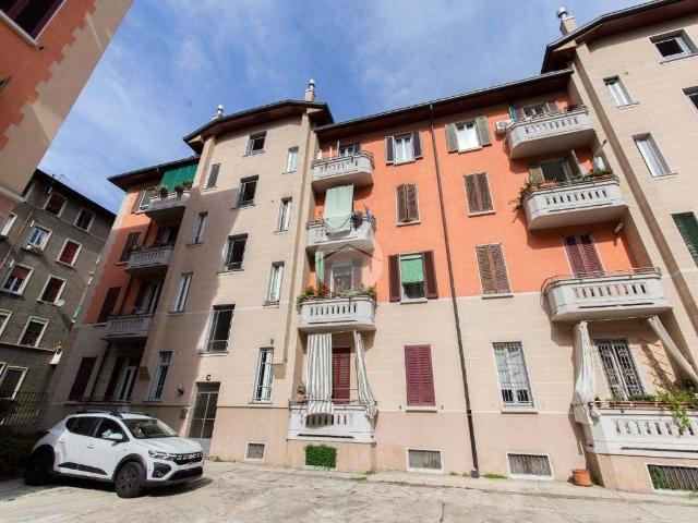 Appartamento in vendita a Municipio 8 di Milano, Milano