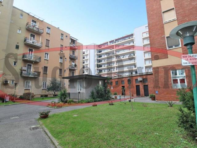 Appartamento in vendita a Municipio 9, Milano
