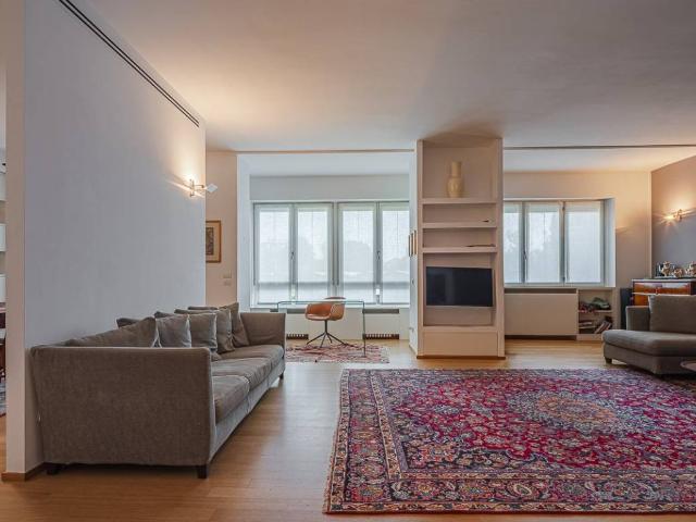 Appartamento in vendita a Tre Torri, Milano