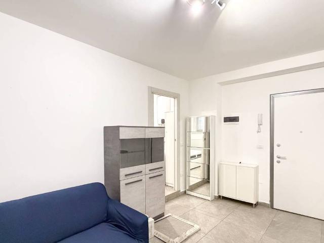 Appartamento in vendita a Municipio 4, Milano