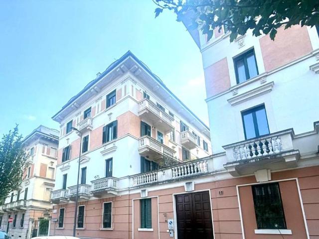 Appartamento in vendita a Municipio 2, Milano