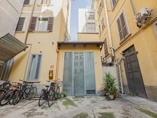 Villa Indipendente in vendita a Municipio 9, Milano